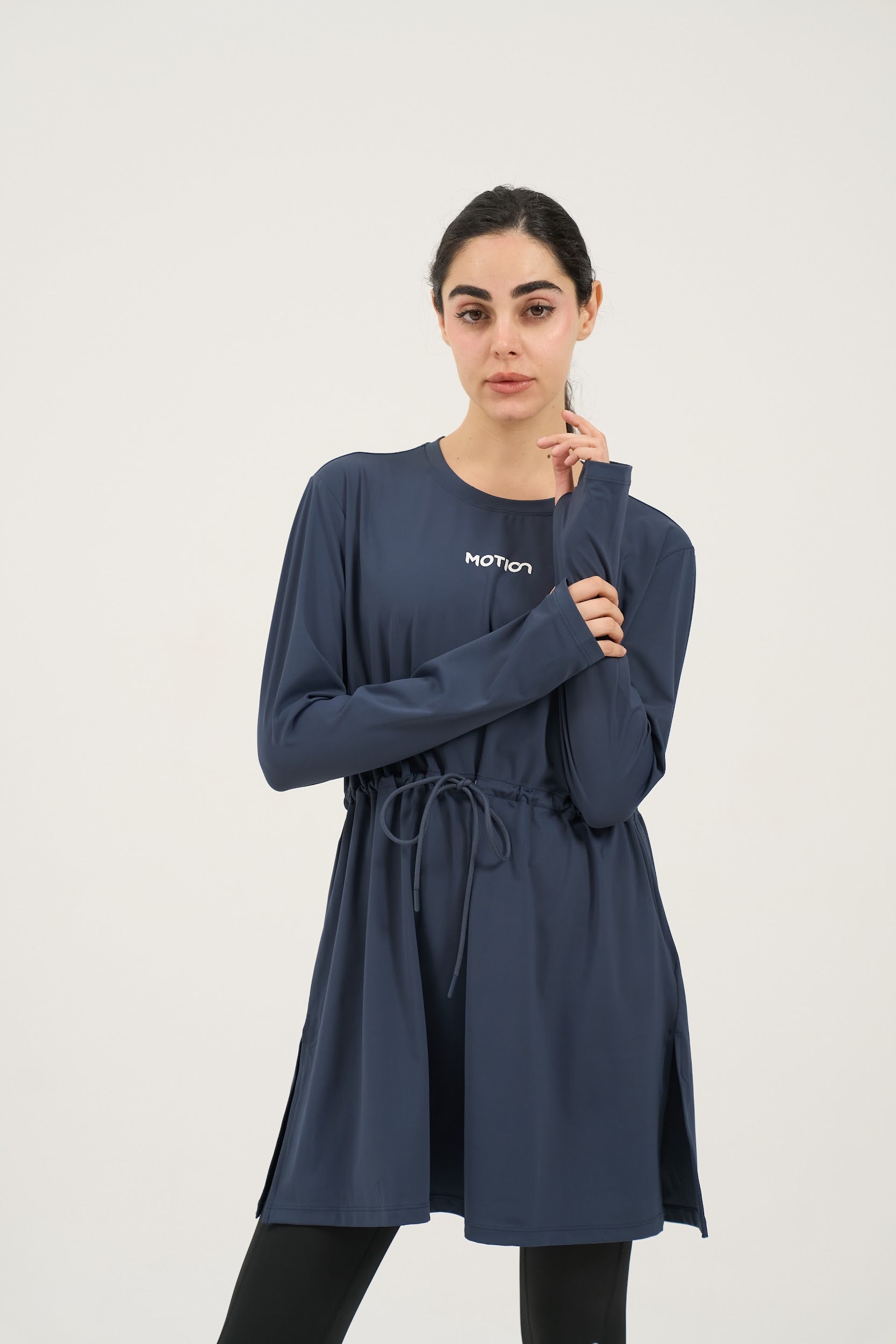 Vela Modest Top