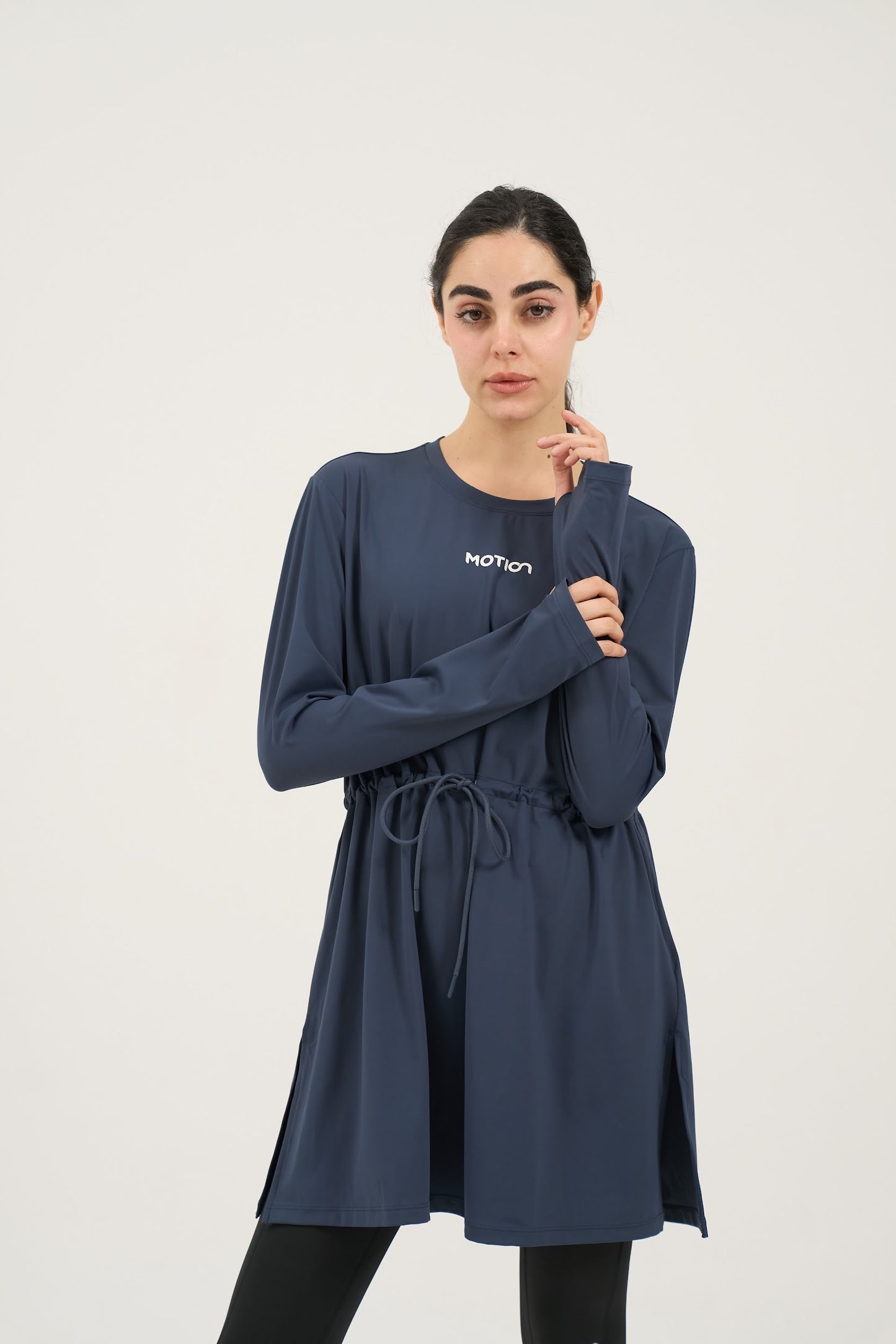 Vela Modest Top