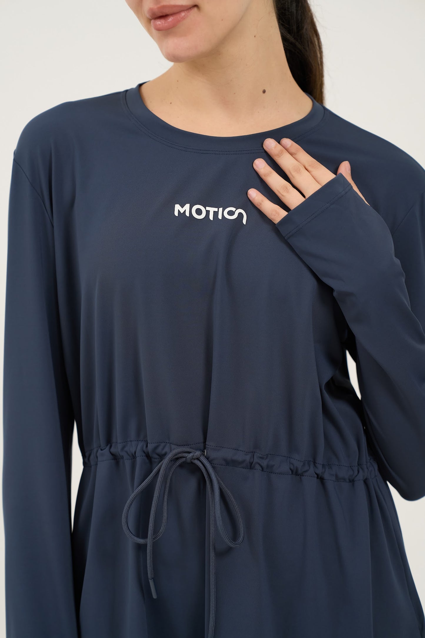 Vela Modest Top