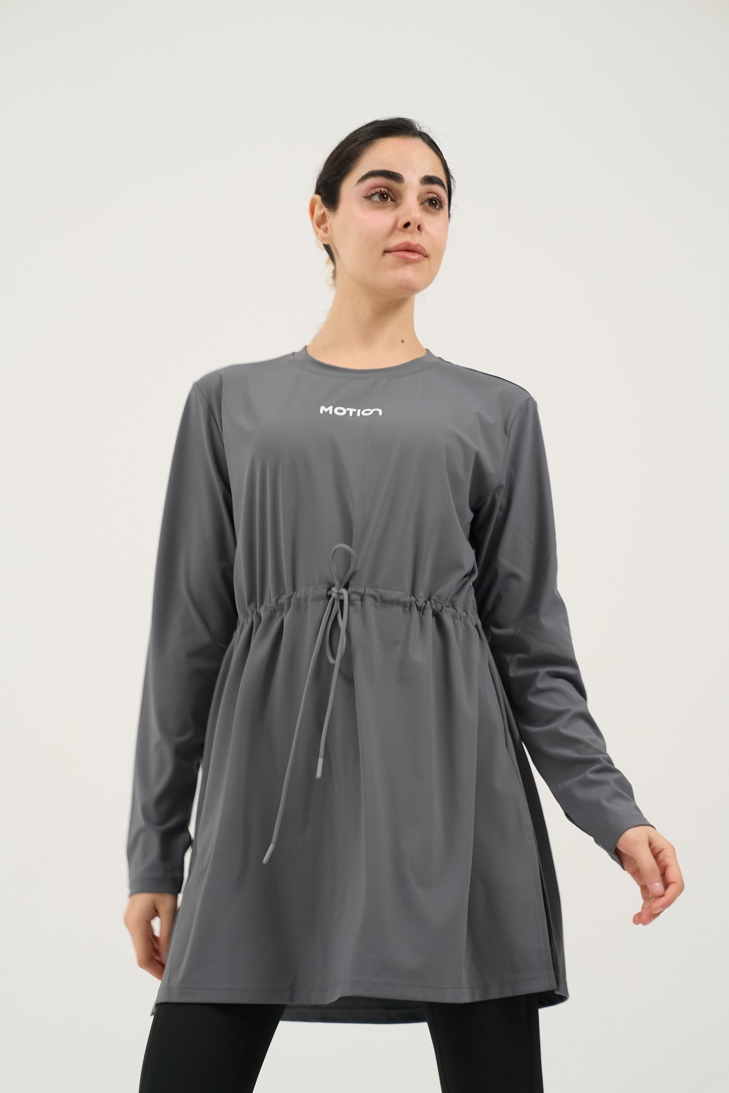 Vela Modest Top