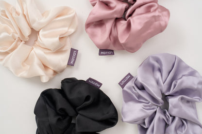 Aura Scrunchie – Silk Hair Scrunchie