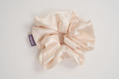 Aura Scrunchie – Silk Hair Scrunchie