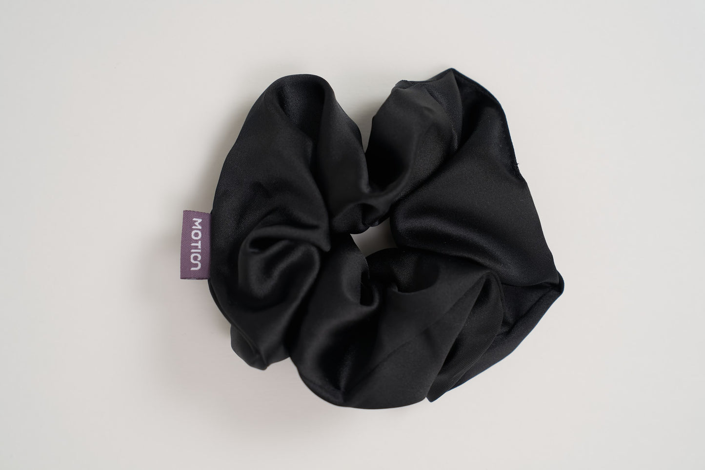 Aura Scrunchie – Silk Hair Scrunchie